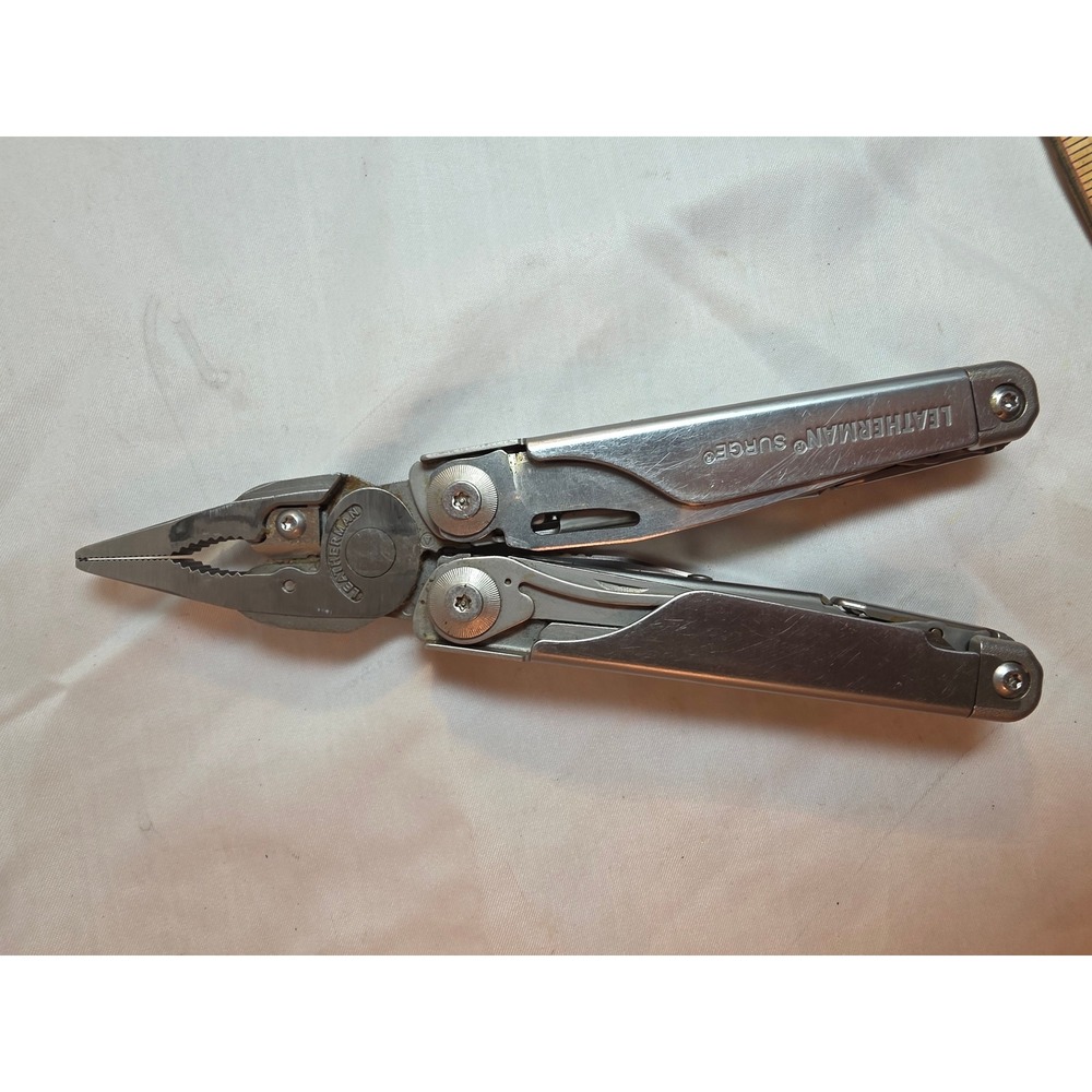 Leatherman Surge Multi-Tool Stainless Steel Heavy Duty 21 Tools EDC Pliers Saw
